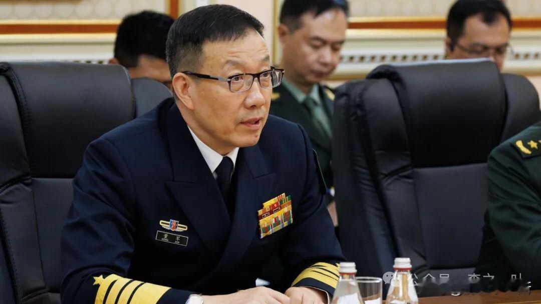 大陆不动一兵一卒，岛内防线先瓦解？统一进程背后的三重信号

建军99周年之际，大
