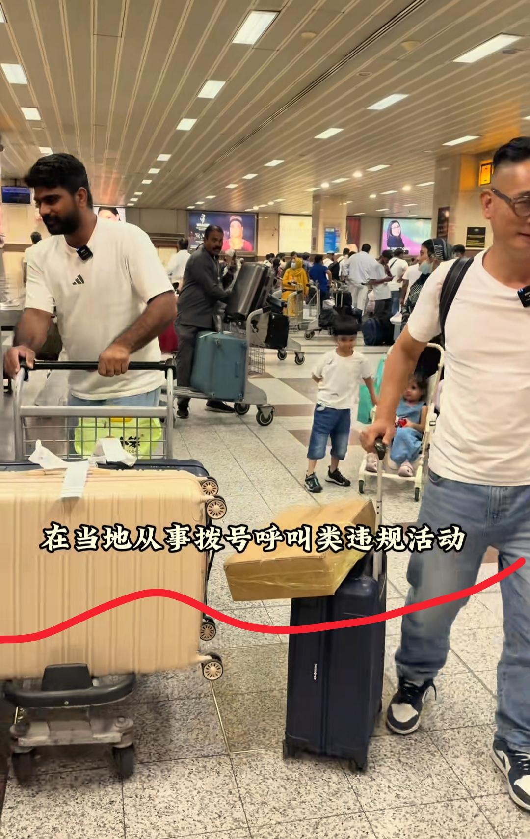 我开始有点理解皮衣哥了，异国出行真的太不容易！
不仅是因为环境陌生
最重要的是突