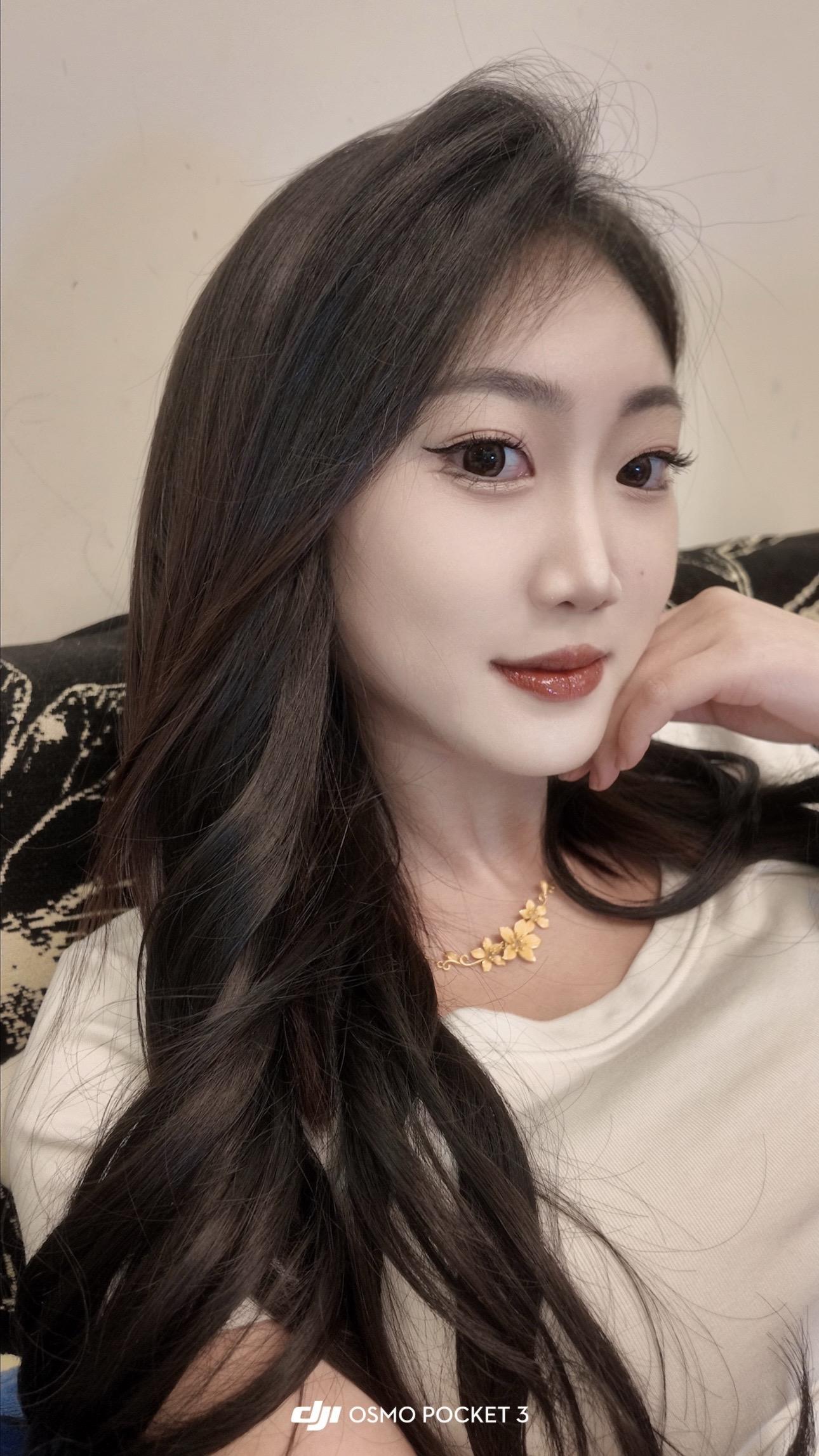 一个男人最大的败笔就是让一个有情有义有爱的女孩突然间觉得有钱就行