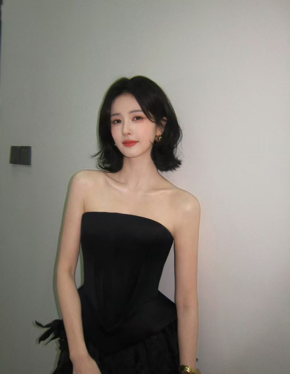 白鹿有三种辣微辣中辣美晕呐白鹿微辣中辣美晕呐 白鹿姐姐美晕呐！！ 