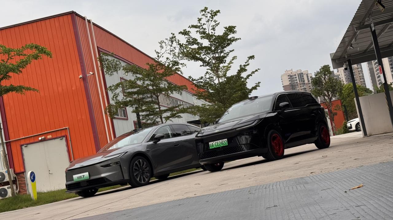 现在新车上牌真的好幸福…
这次我还在中山买车，要上广州牌
去年都得跑一趟广州的车