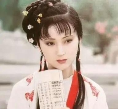 #新老林黛玉对比#  现在这些搞电影的脾气怎么这么大？自己拍出的片子烂还不让人说