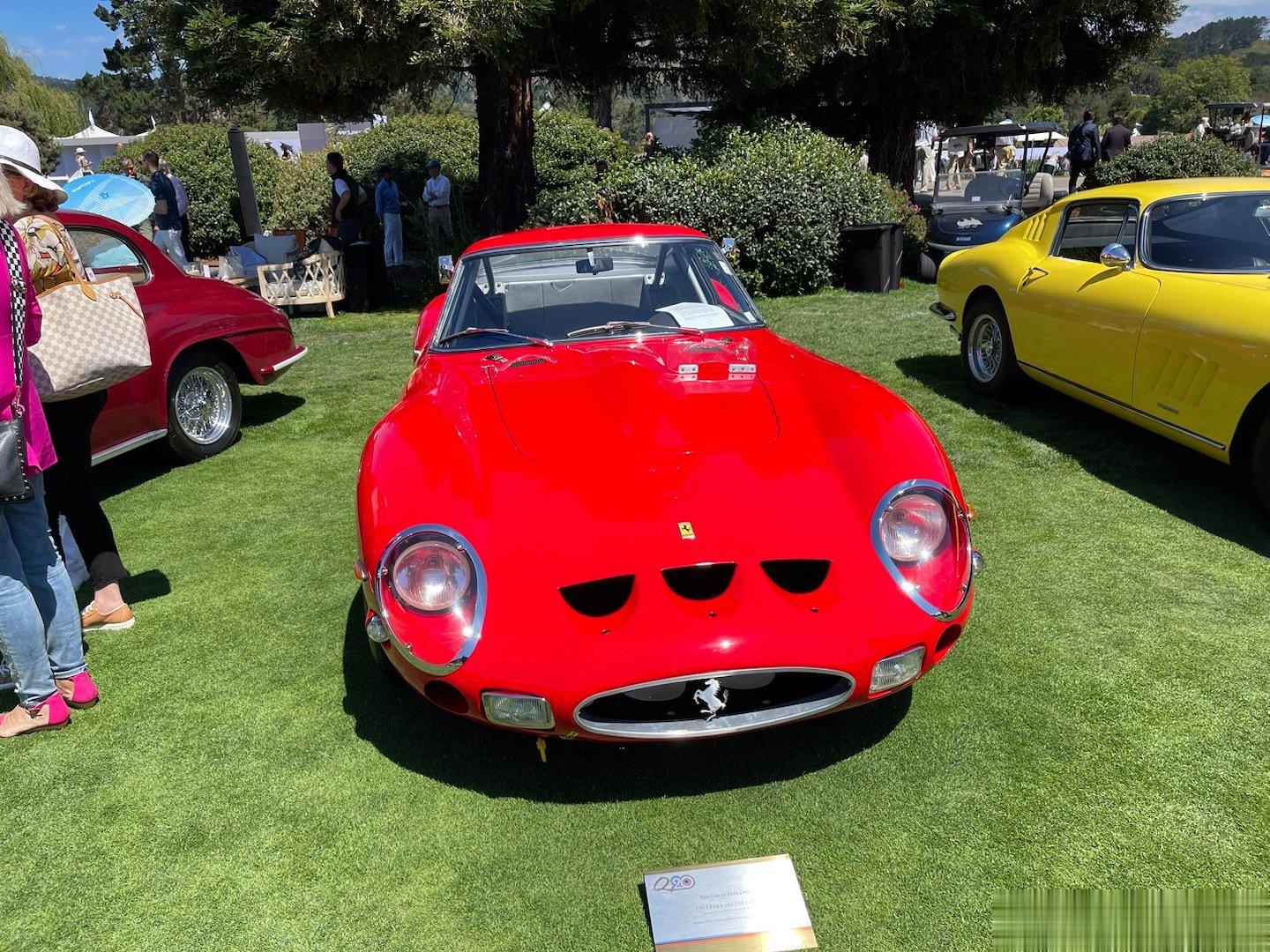 #shen车视界# 这次圆石滩见到了两台250 GTO，身为汽车界的殿堂级车型，