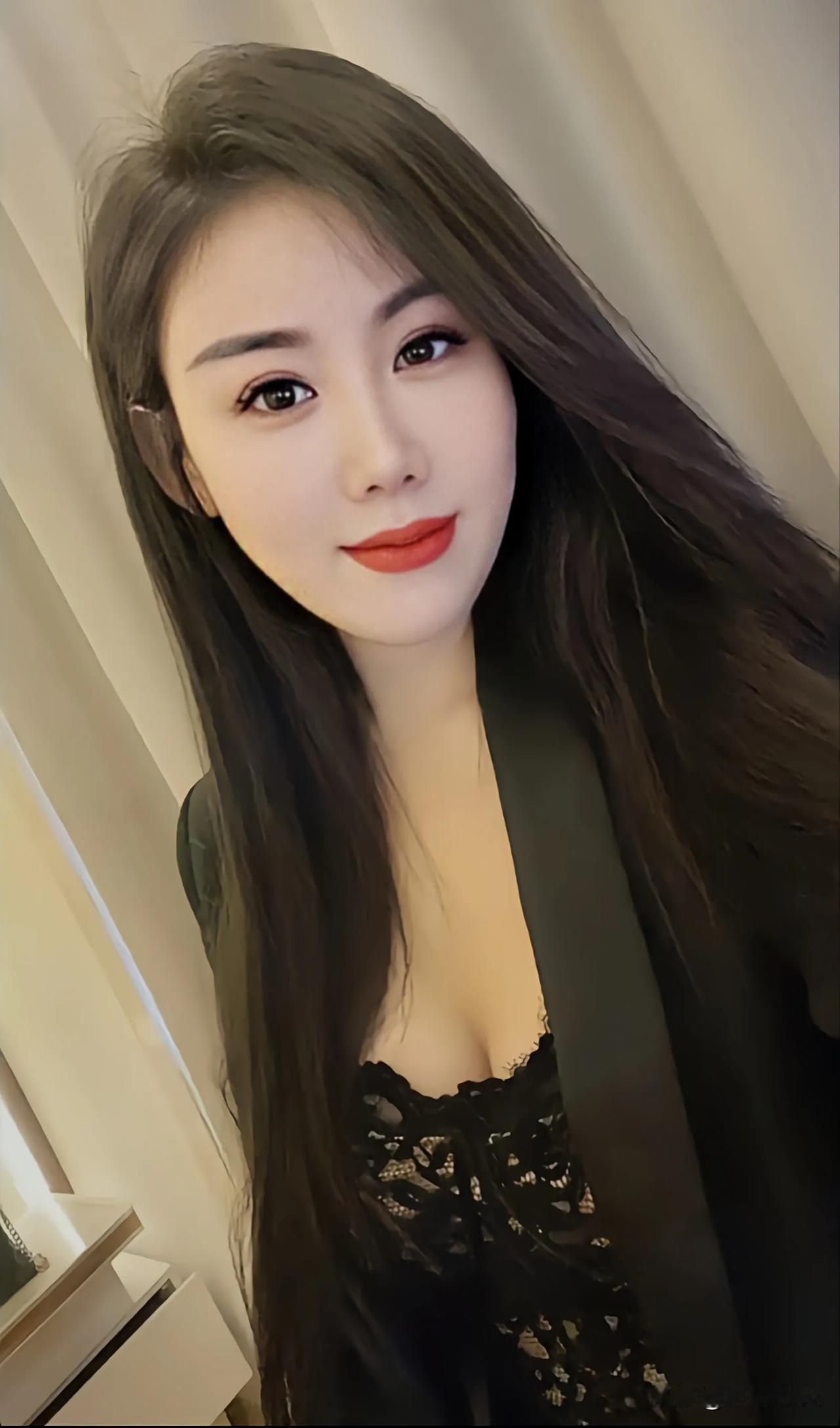 经历告诉我，一定要学会减少对别人的期待与依赖。

——默离 ​不期待不奢望。 总