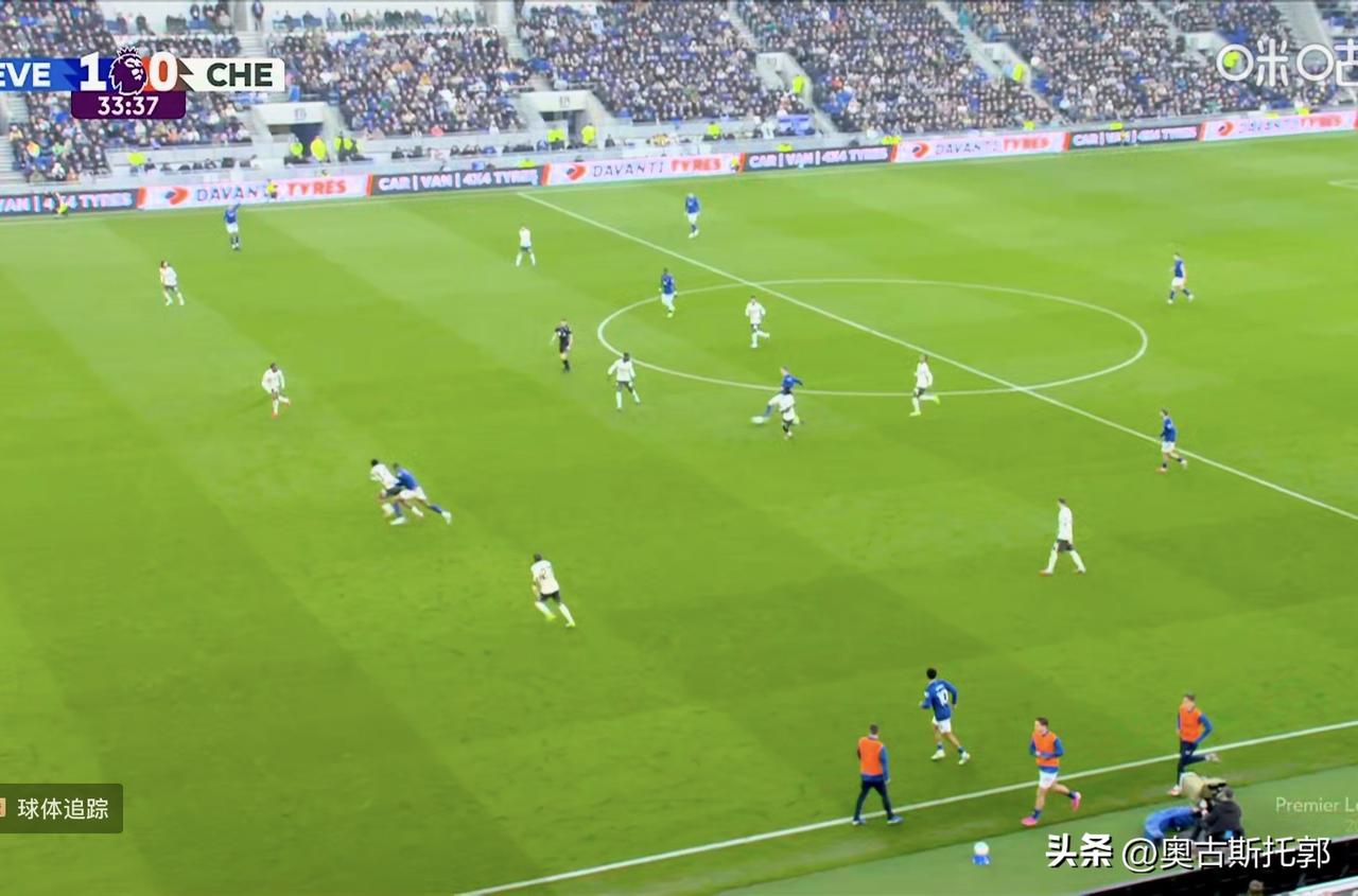 难怪之前有媒体写曼联要买回加纳。
这个球传的👍
全天不是只有B废会助攻[呲牙]