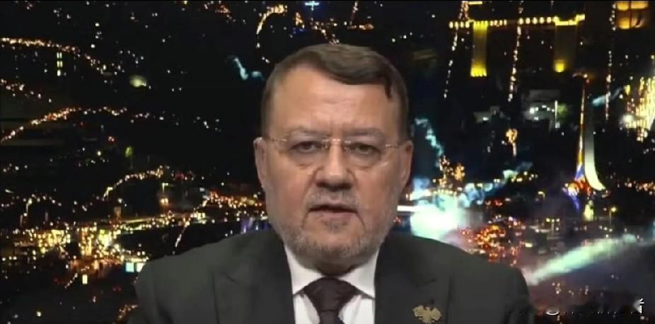 战略撤退，现在战略耐心也来了，朱拉尼的媒体顾问艾哈迈德·穆瓦法克·扎伊丹（半岛电