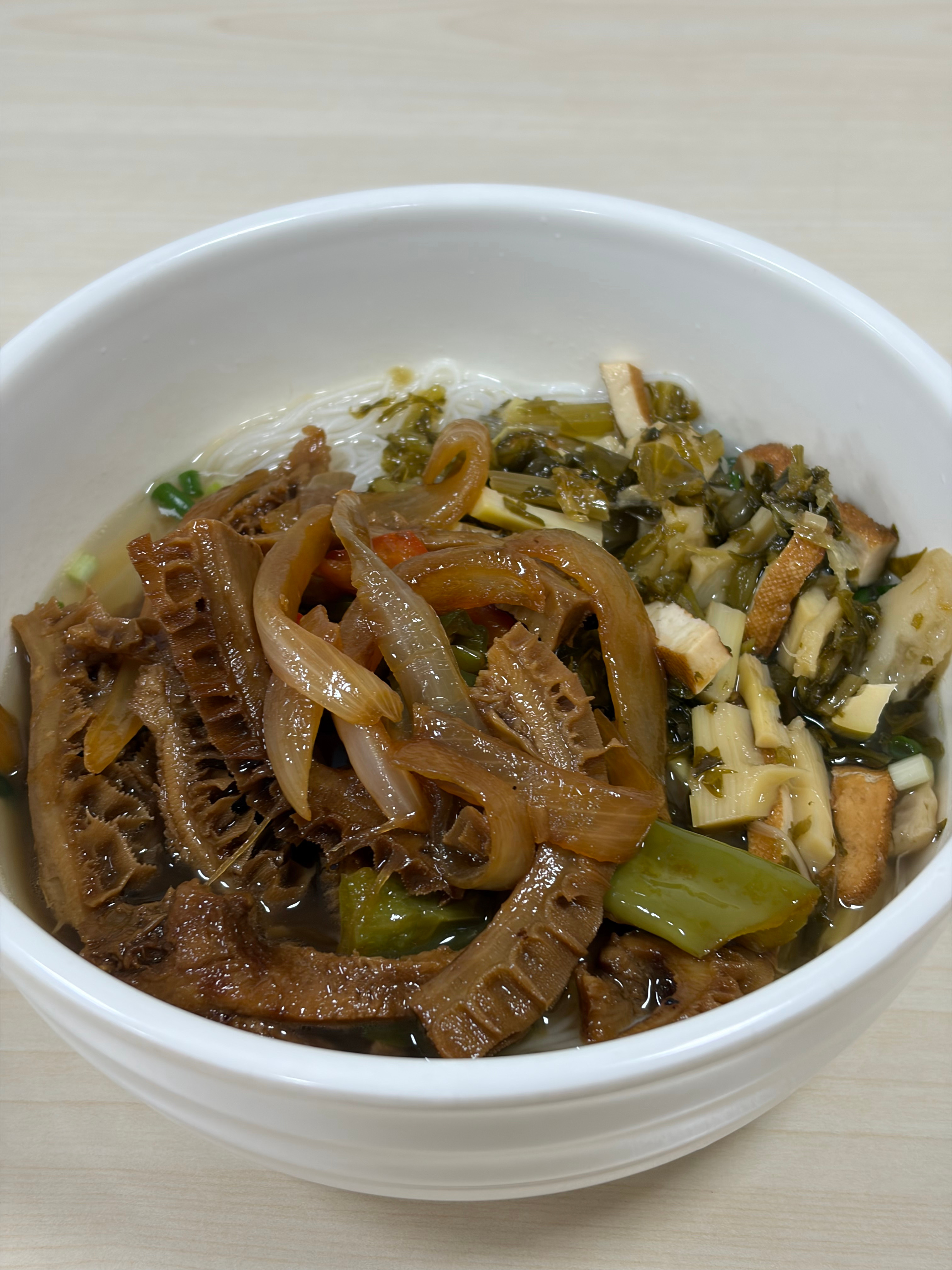 简简单单一碗面🍜 