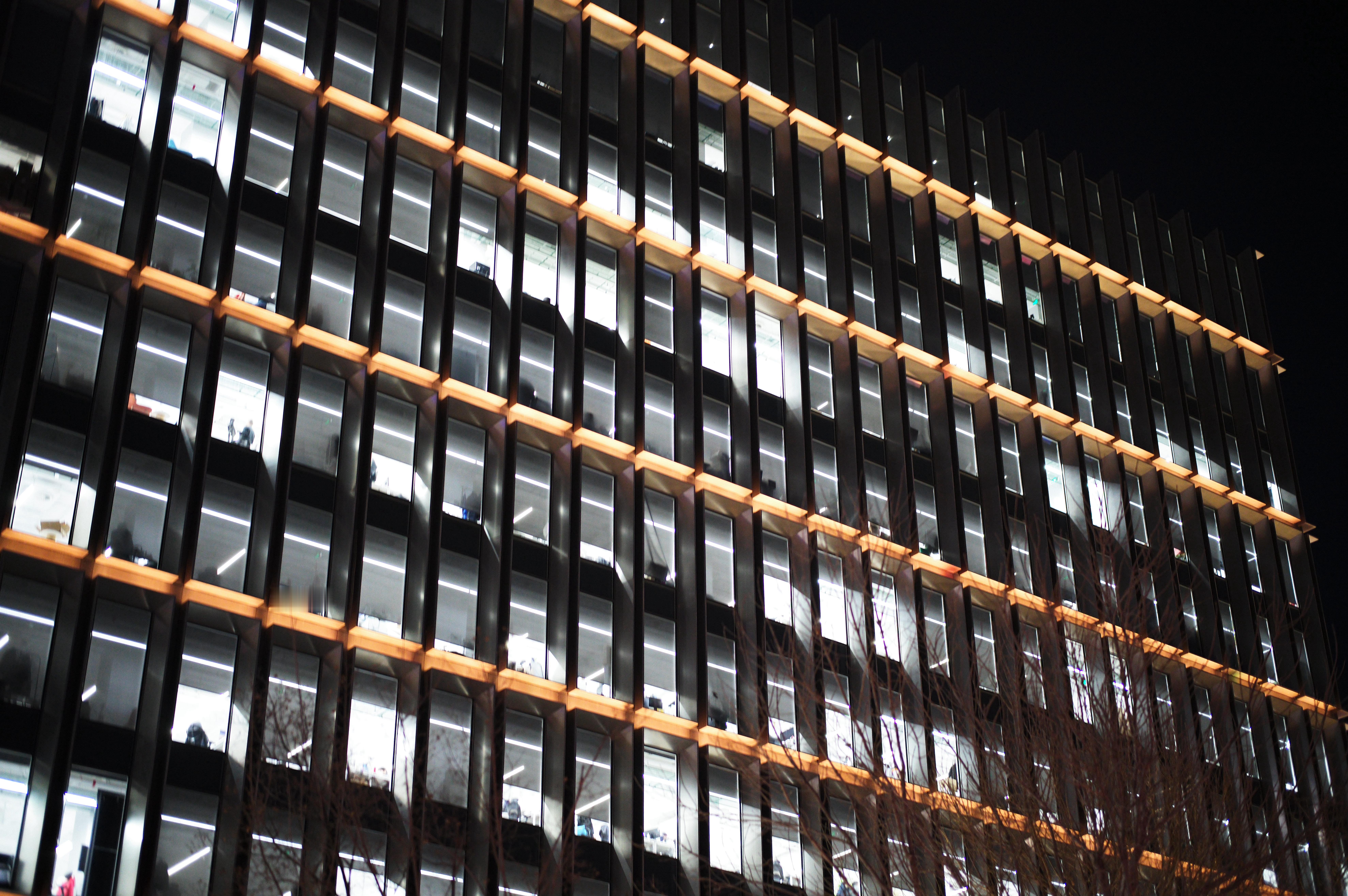 已到达战场！开始憋尿了