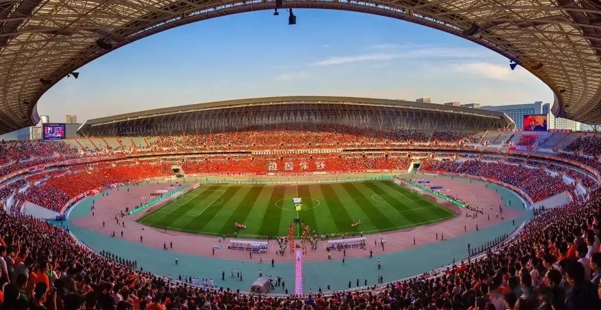 不应该啊！武汉三镇属实有点意外！
  泰山队公布本赛季剩余主场球票等级。 9月1