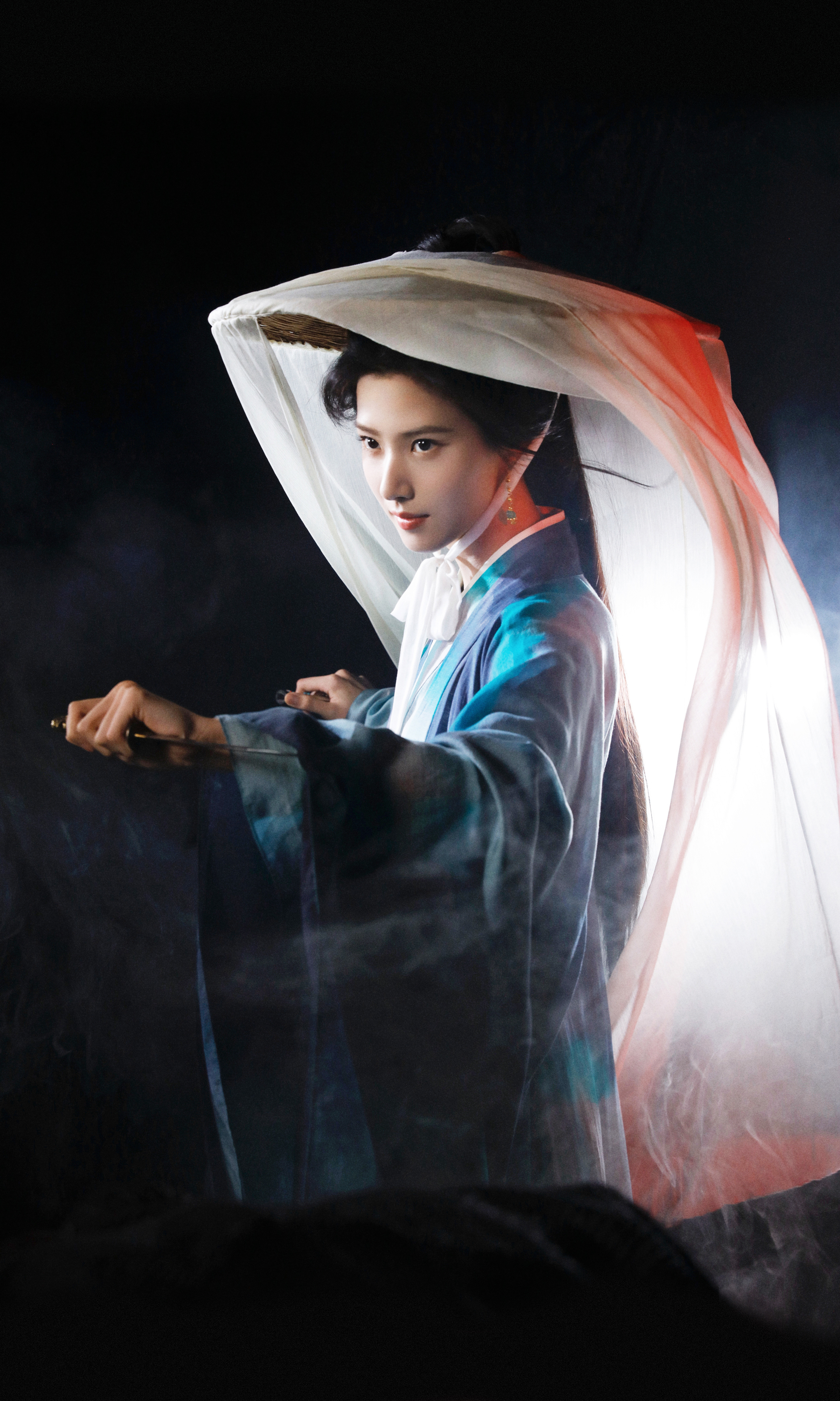 最爱噜噜晓这几张 好锋利 