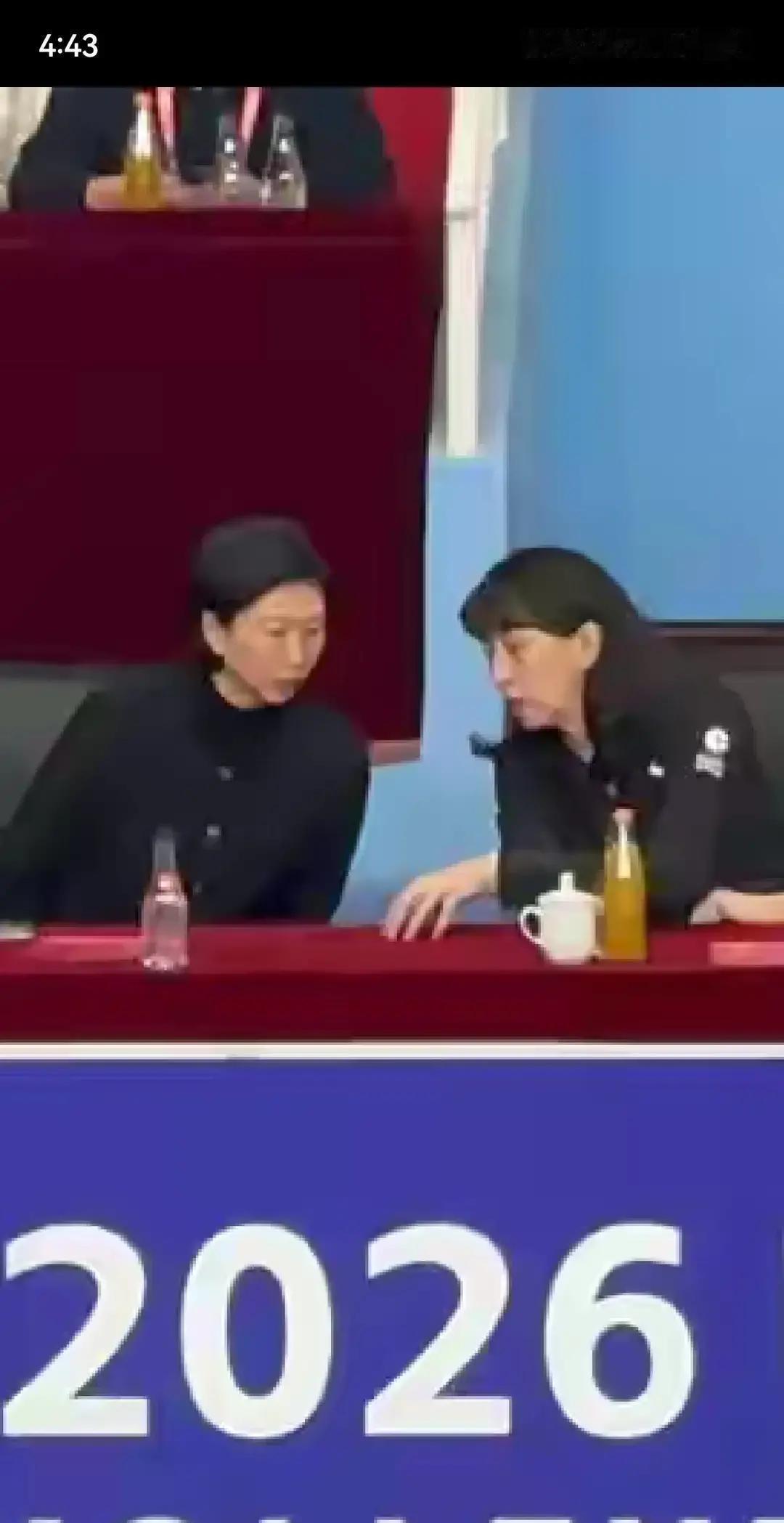 山东爆冷那天，天津直接换血
 
3比1输给山东，天津队首发平均年龄26岁，对面车