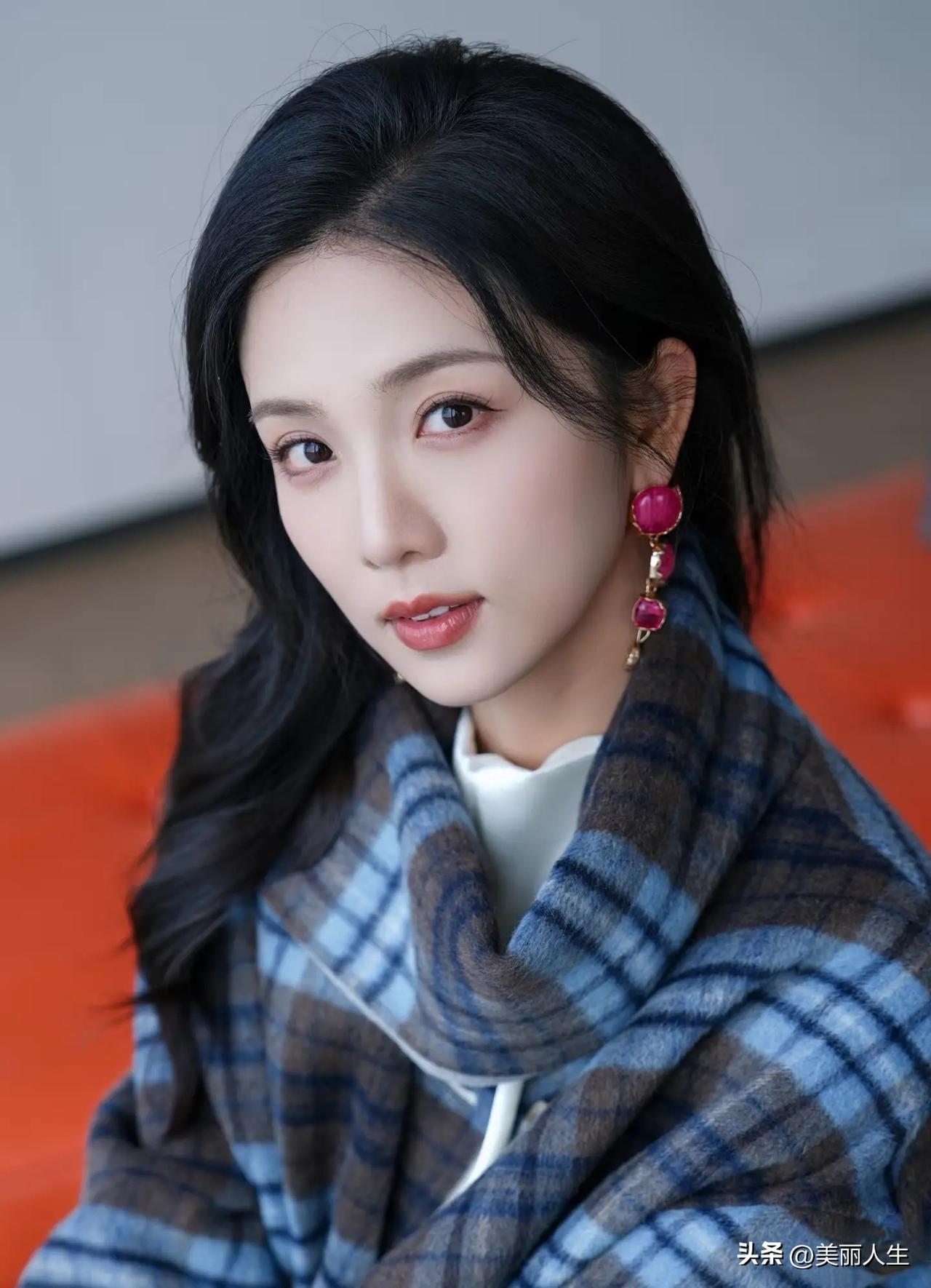 原来真正的慢生活， 不在远方，就在长江拐弯处这条老巷子里❤️