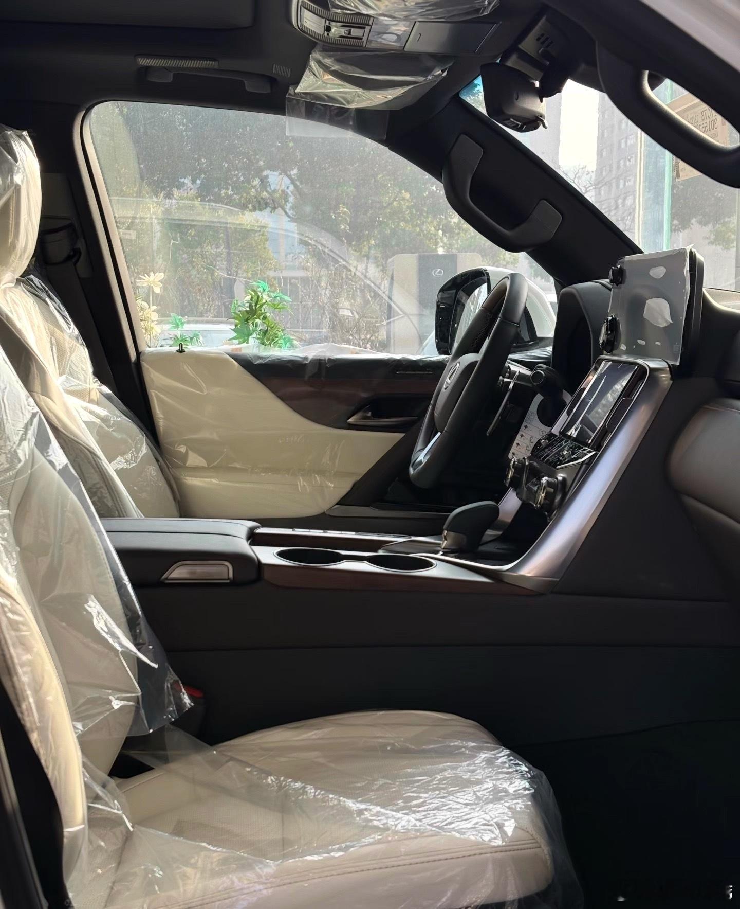 黑外白内LX700领界版 特价出