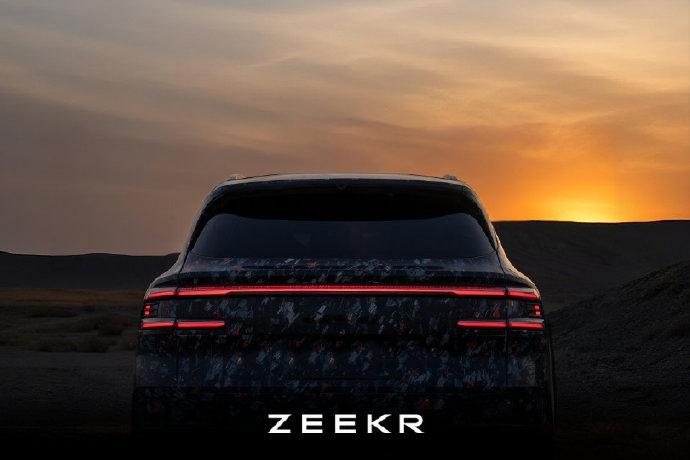 2026年最受关注的新能源SUV之一，极氪8X呼之欲出！
之前有人说会叫极氪9X