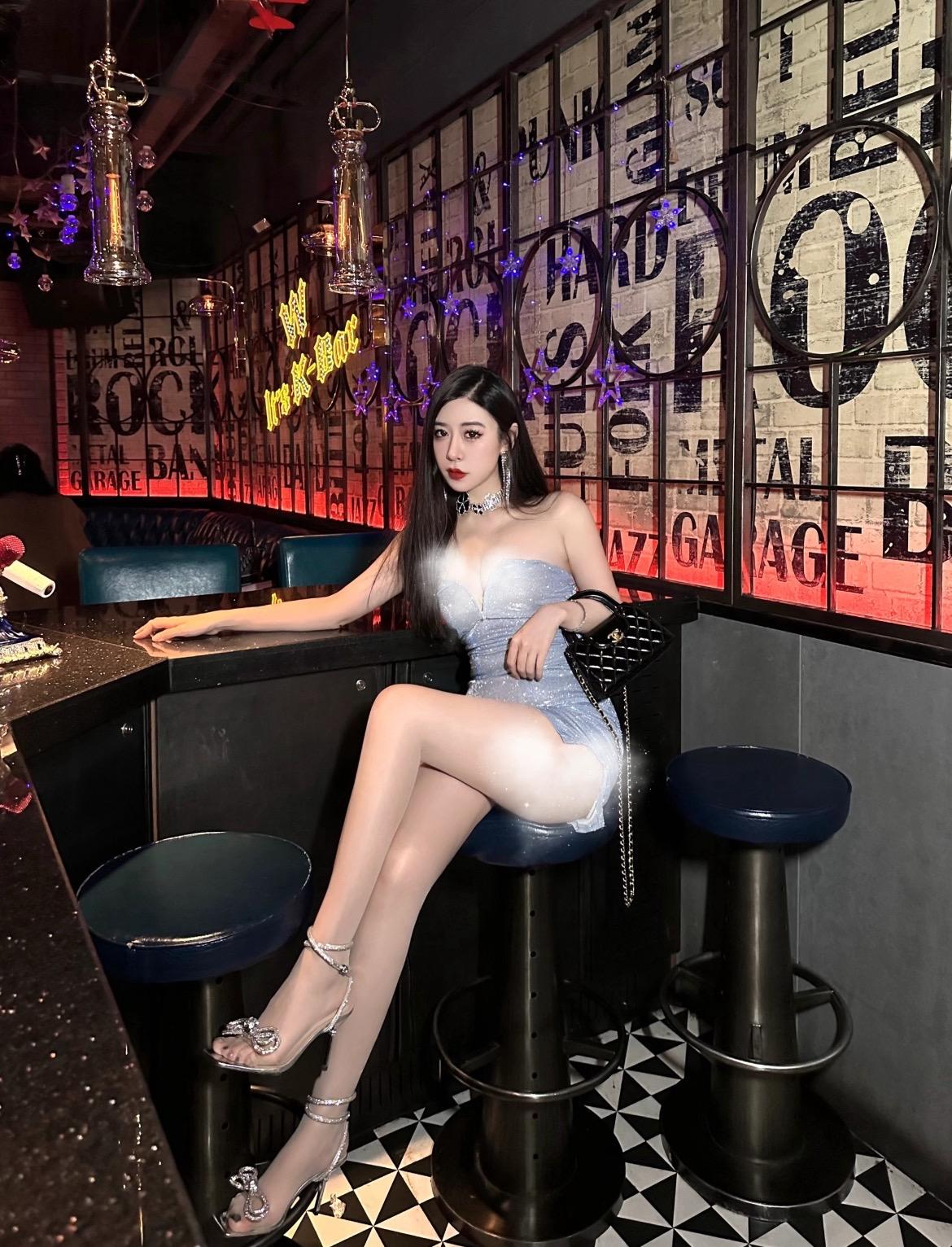 别和我谈什么狗屁爱情💓。