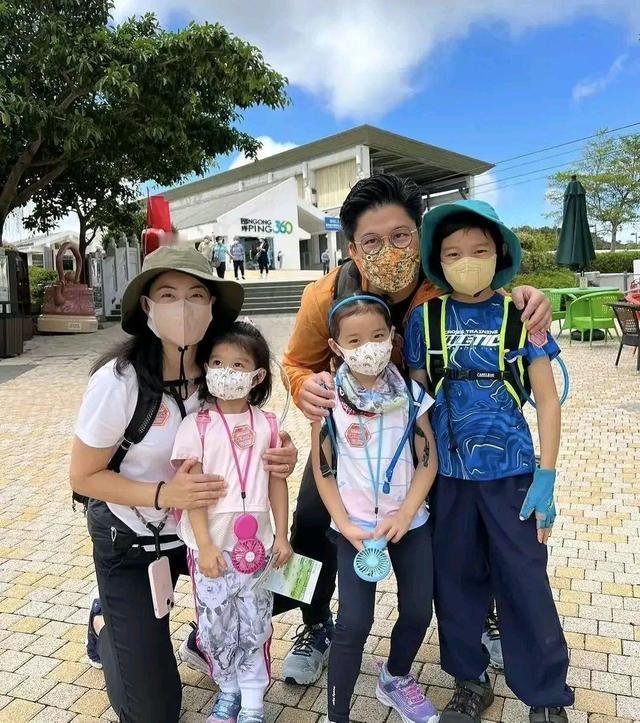 一次聚会上，田亮和郭晶晶把酒言欢，留宿她家。第二天，酒醒后的田亮与归家的霍启撞上