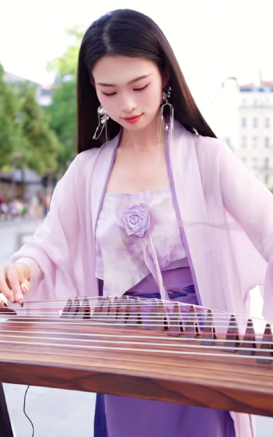 线上民乐五大门派第二篇｜海外奇侠派，一把古筝惊艳海外路人
 
线上民乐五大门派