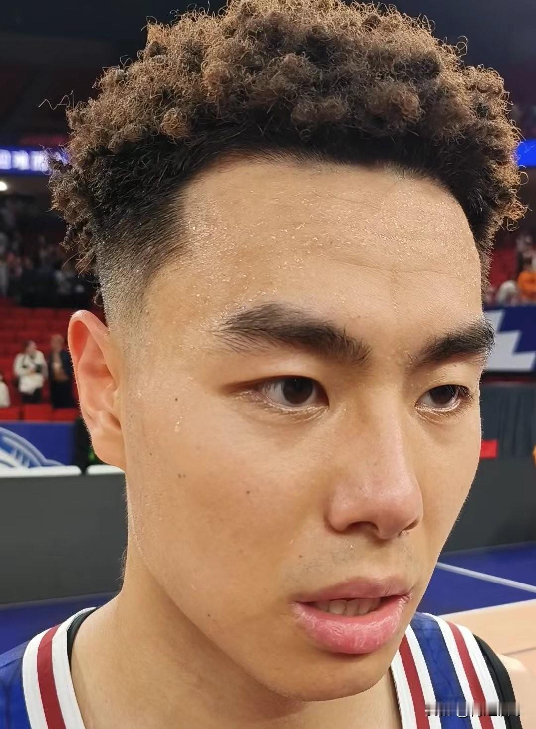 “双李”爆发！全运会上海男篮84：77力克河南男篮，看看球员数据，谁是赢球功臣？