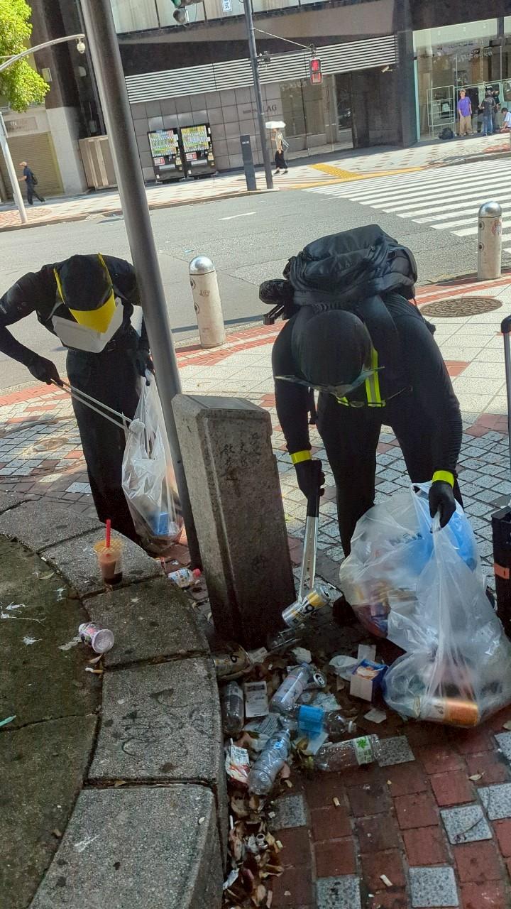 很多人吹嘘的日本很干净是真的吗？
最近看到一个日本人的账号。他说，公众存在很大的