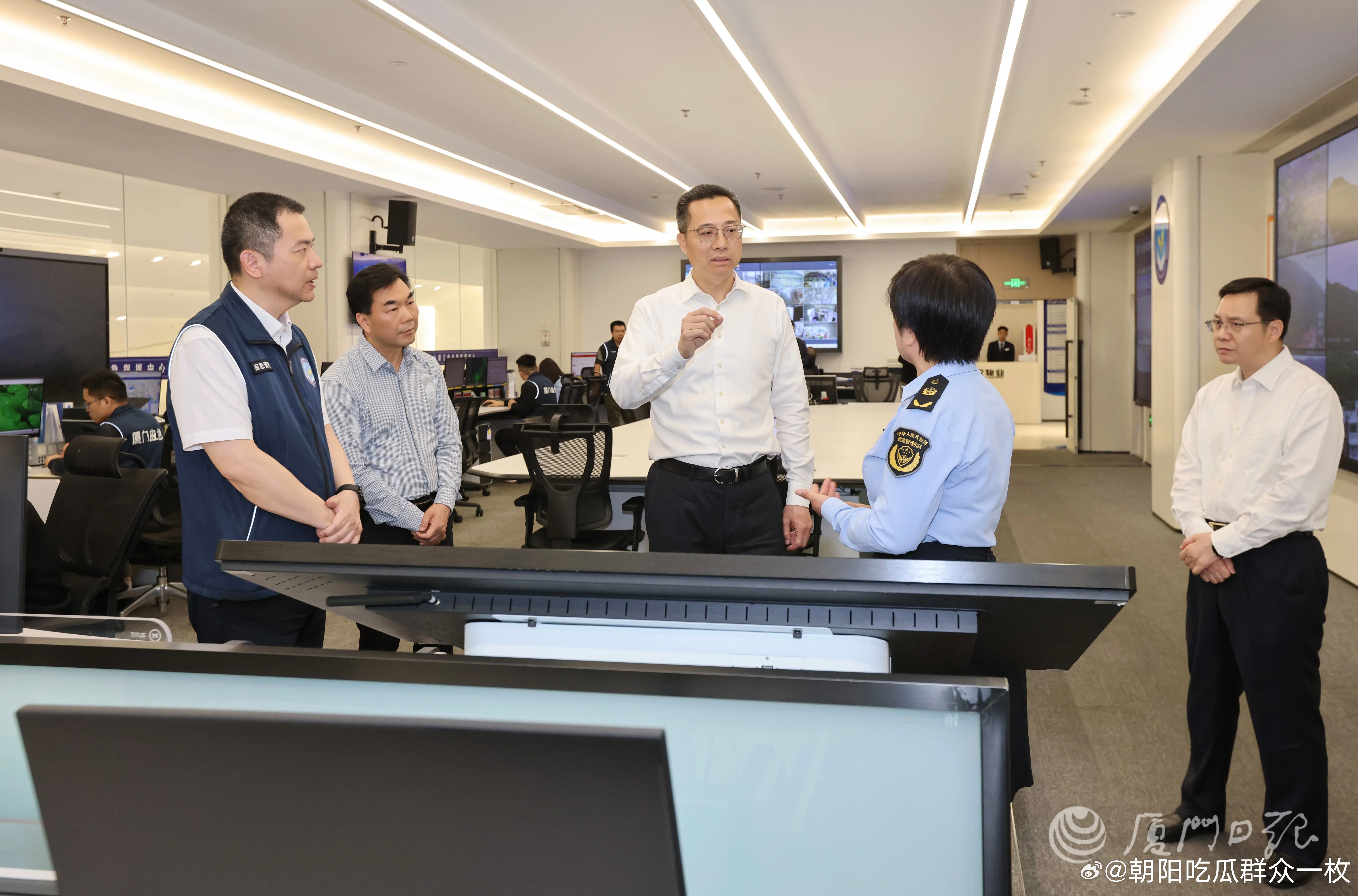 4月4日，厦门市委书记林涛先后前往集美区杏林东路与杏滨路交叉口积涝点、海沧区新阳