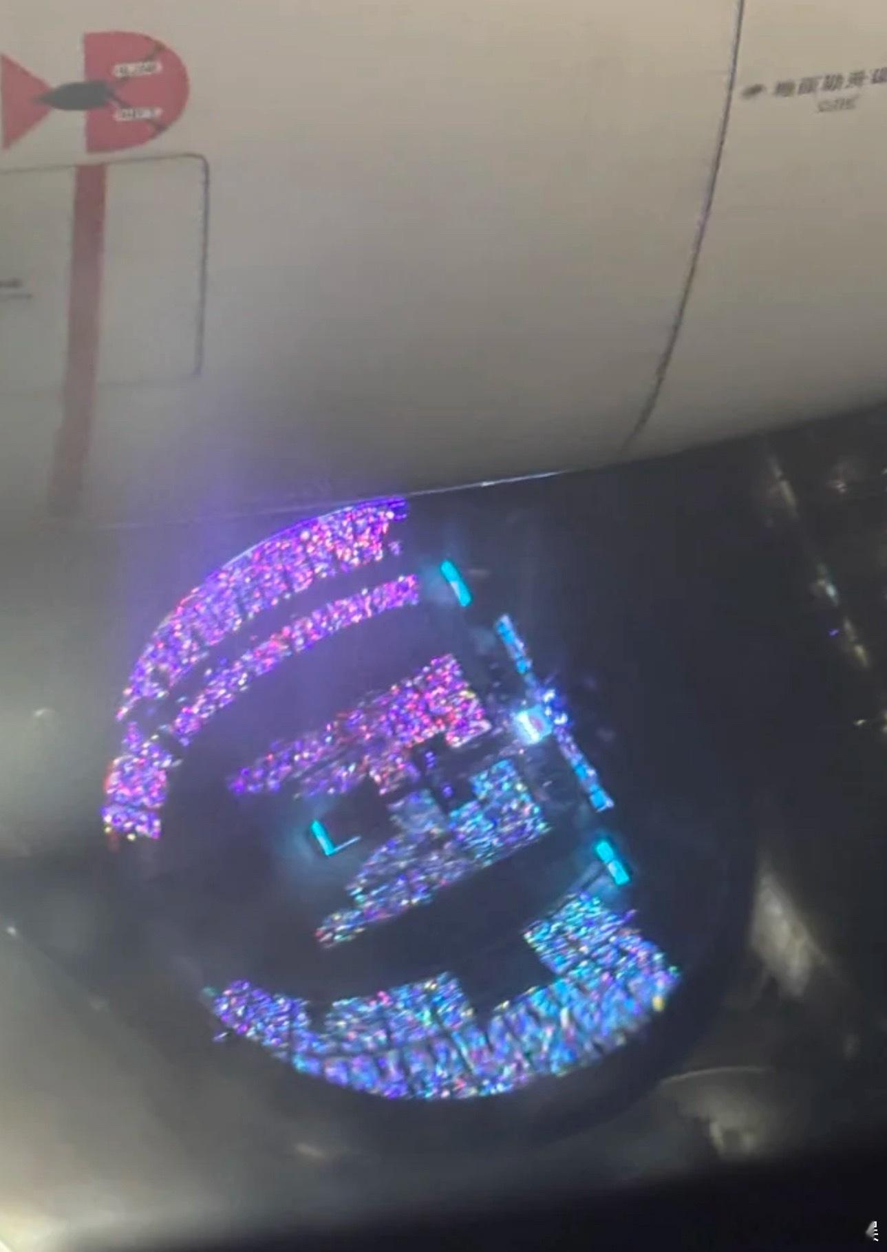 投刷到飞机视角，很明显13家赢了，🥳今晚期待阿楚姑娘热点现场时代少年团海口演唱