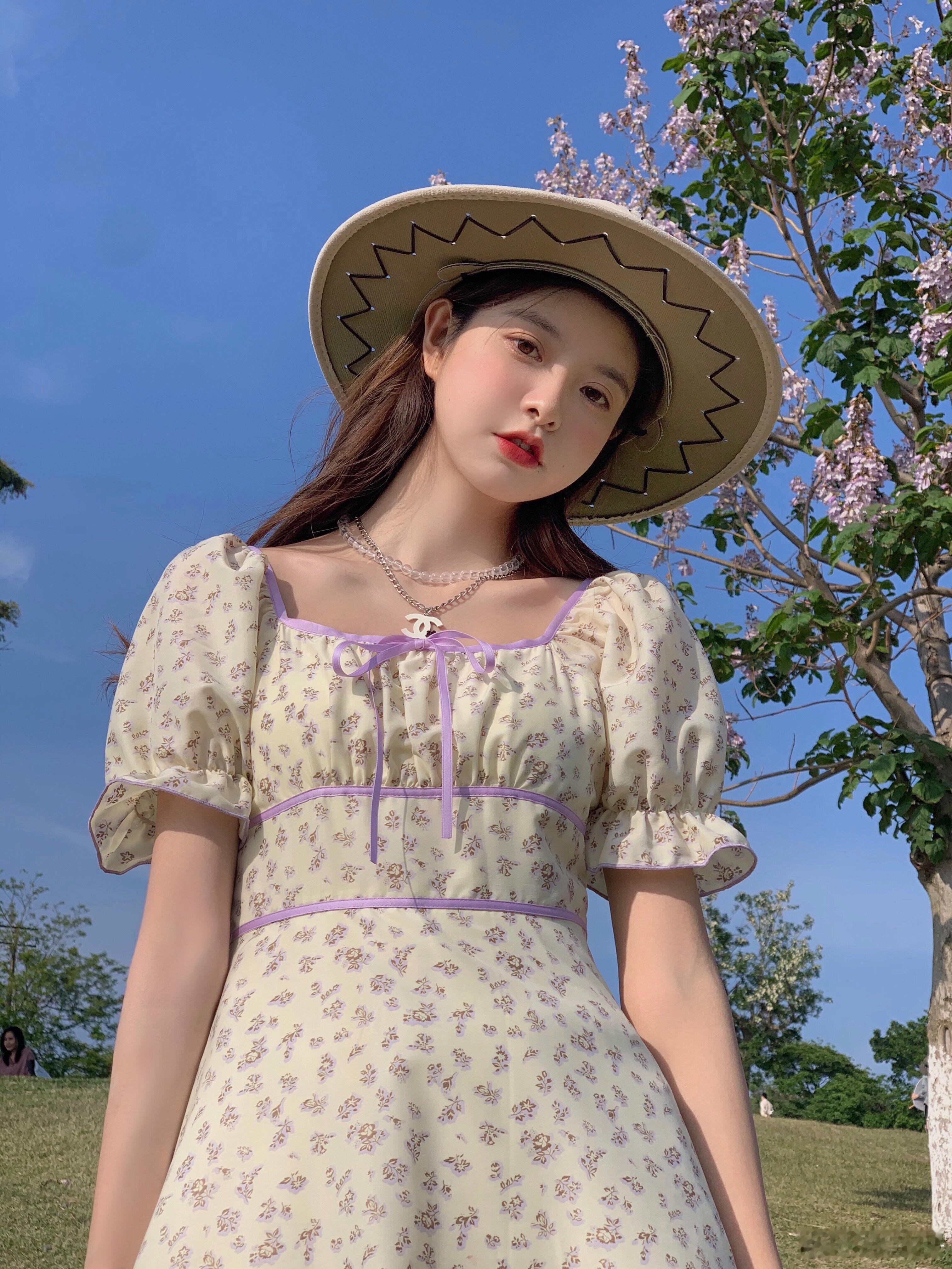 路过了一树夏天 💐准备通宵做图 争取明晚出些预览 ​​​