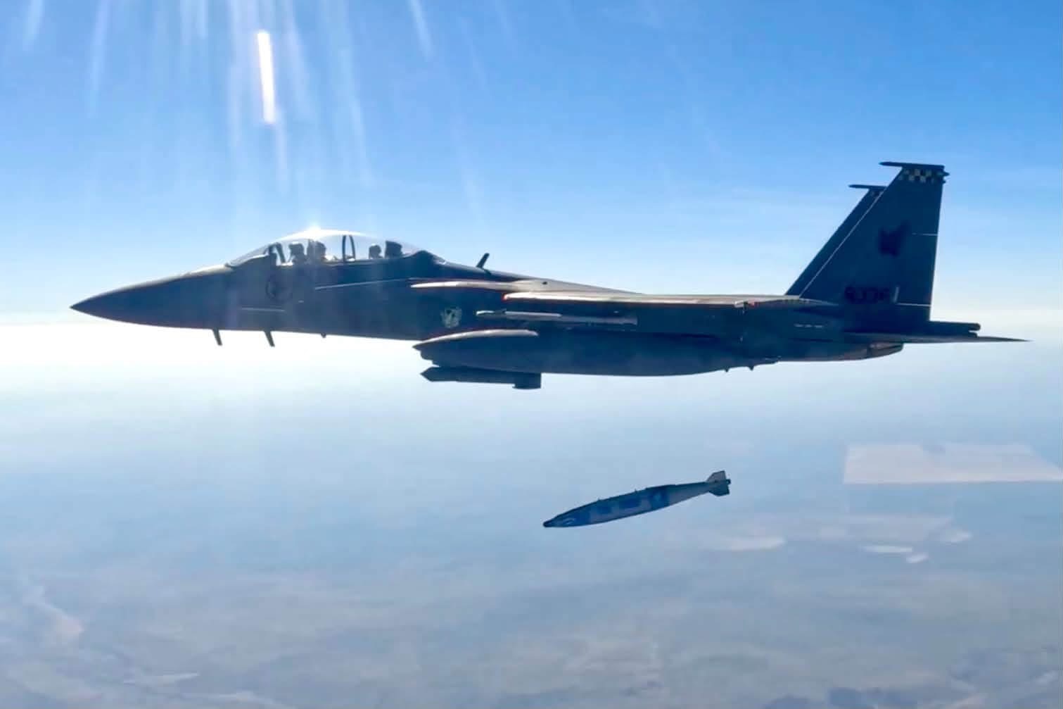 新加坡空军（RSAF）在澳大利亚北领地的训练影像 今日老鹰今日战隼 [飞机]第1