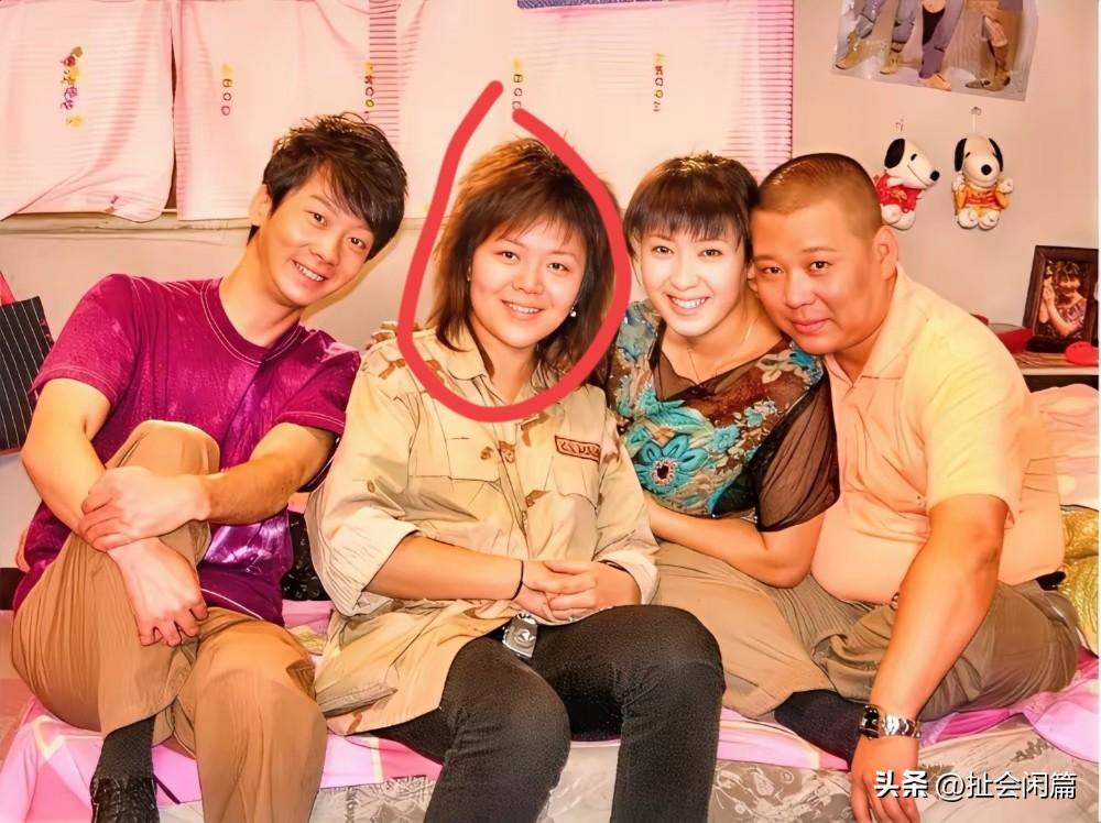 郭德纲，闫学晶，陈创，另外一个女演员是谁？
原来郭德纲还演过很多影视作品，只不过