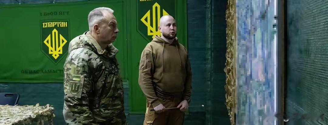 西尔斯基称，我们控制着波克罗夫斯克北部，并在米尔诺赫拉德阻止敌人

乌克兰这两处