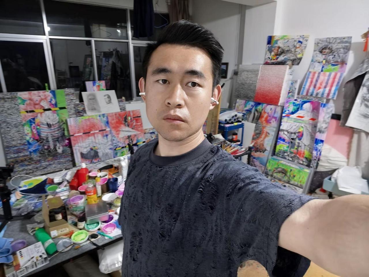 人生，一半有意义，一半无意义。艺术家 艺术家工作室