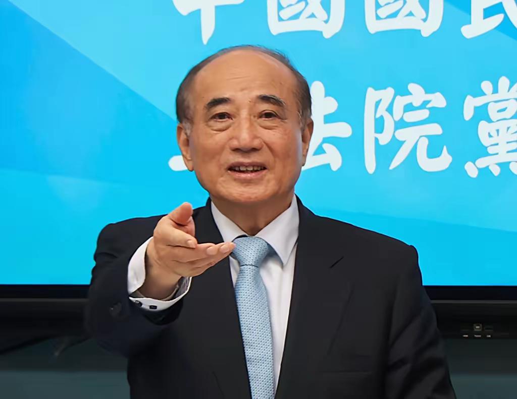 王金平突然高喊“统一”，甚至比马英九还激进！

这可不是他晚年良心发现，更不是浪