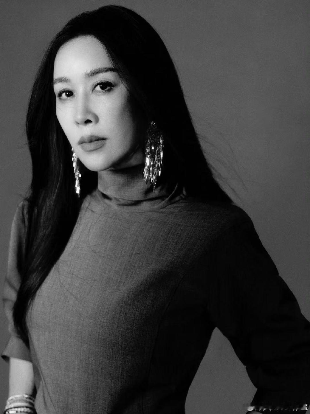 那英那英 你们叫妈妈的先闭嘴声鸣远扬笑不活了！那英护崽式点评被花花调侃是选手妈妈