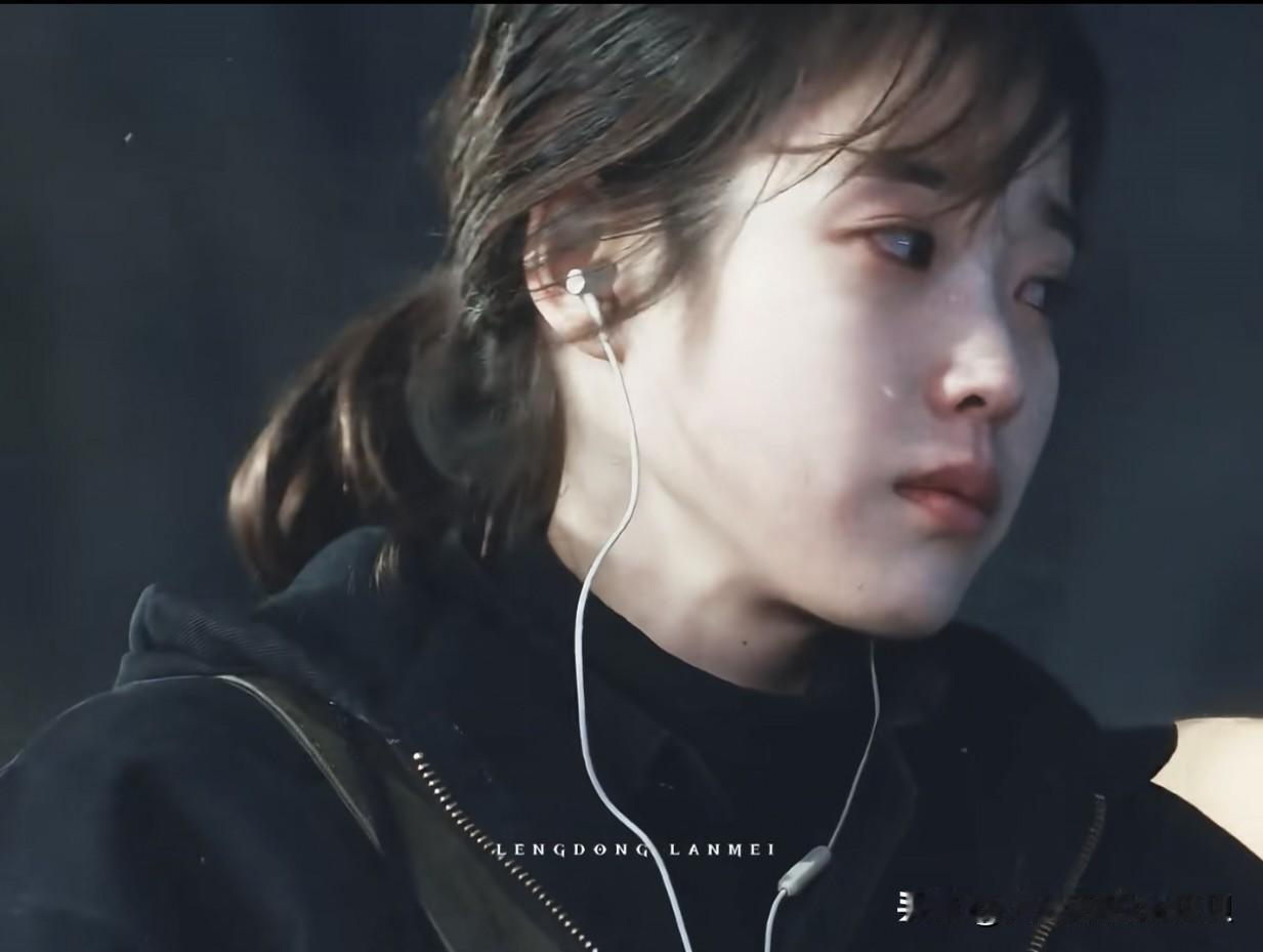 赵又廷和张子枫的剧播出快接近尾声了，

虽然请来了高圆圆、朱亚文、王玉雯等明星助