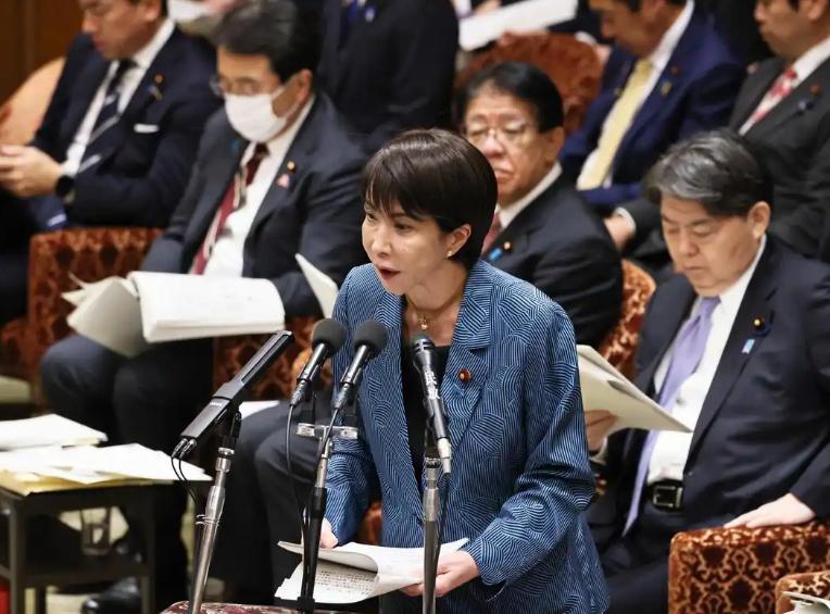 高市早苗这次在国会答辩说的话，让不少人都看傻了。台湾问题明明是中国内政，日本凭什