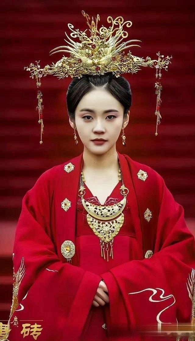 张佳宁云归喜事二搭自己 哇哦！《云归喜事》里张佳宁二搭自己演李安澜啦！《唐砖》的