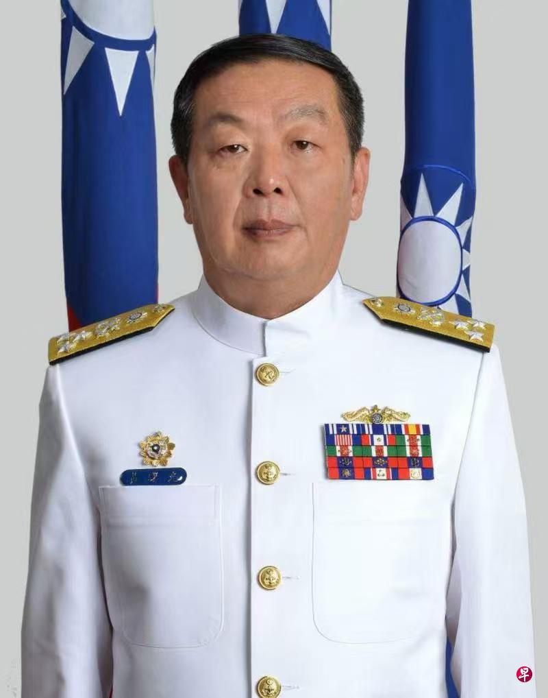 突发！黄珊珊的哥哥，前台军参谋总长、海军总司令、海军二级上将黄曙光，辞去“台国安