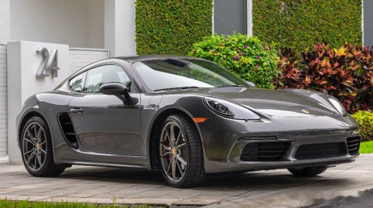 保时捷 据汽车新闻报道，保时捷考虑放弃生产718系列电动跑车，以削减因其过于雄心