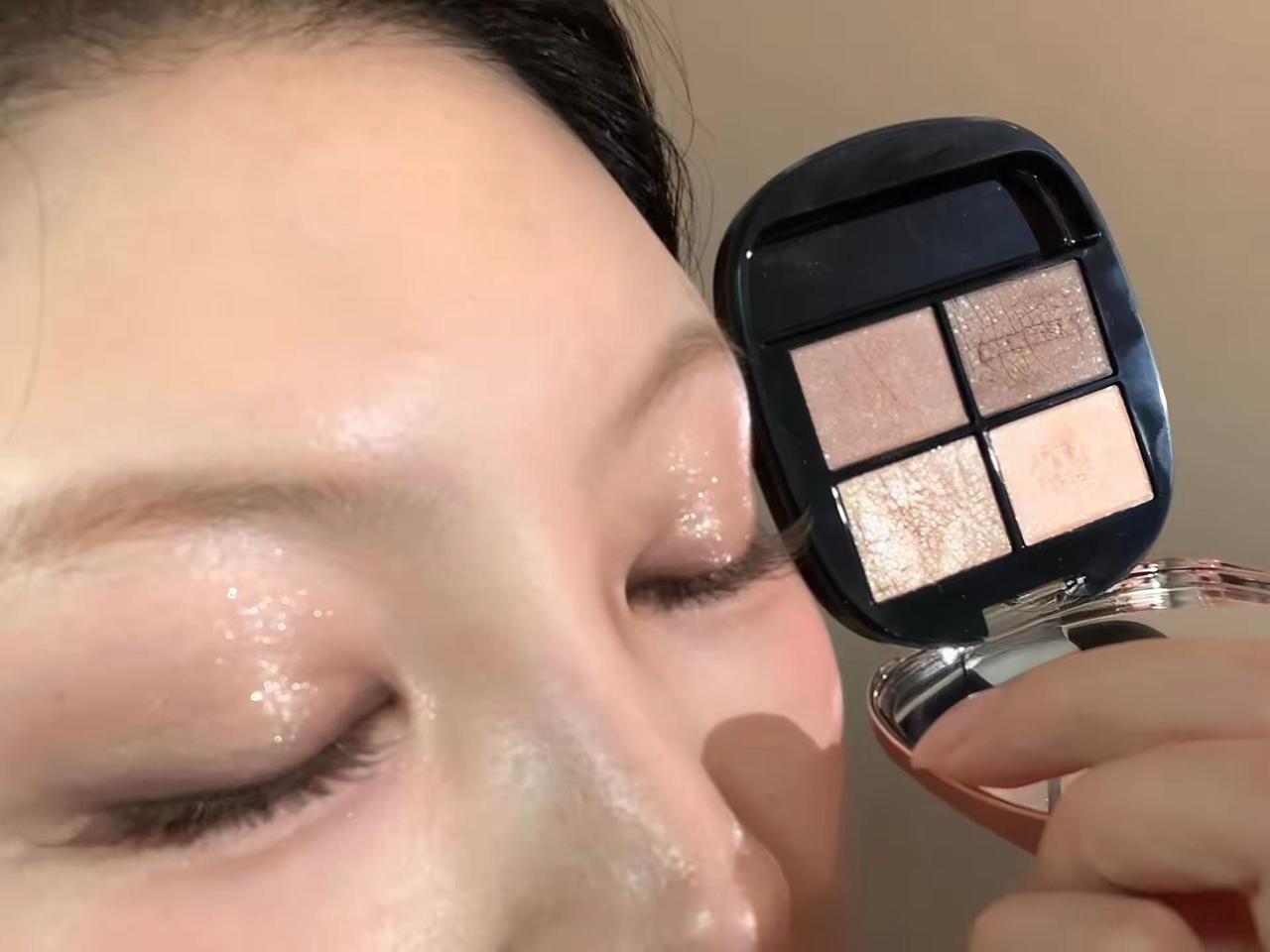 妆淡人贵这一块还是得看日系眼影。。