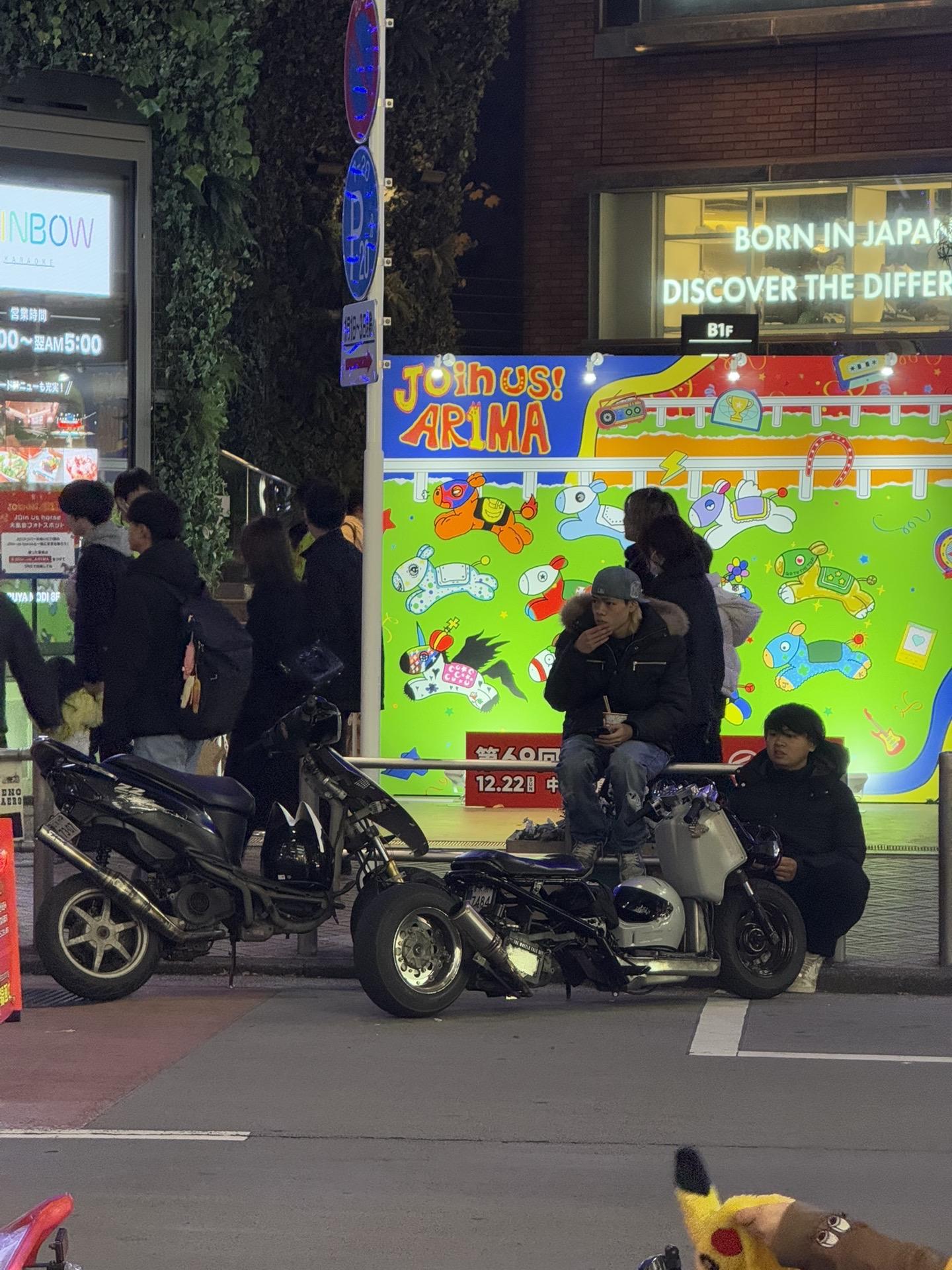 偶遇涩谷“精神”はしりや小伙 从那时候喜欢上了二冲小踏板 慢慢找到了台...