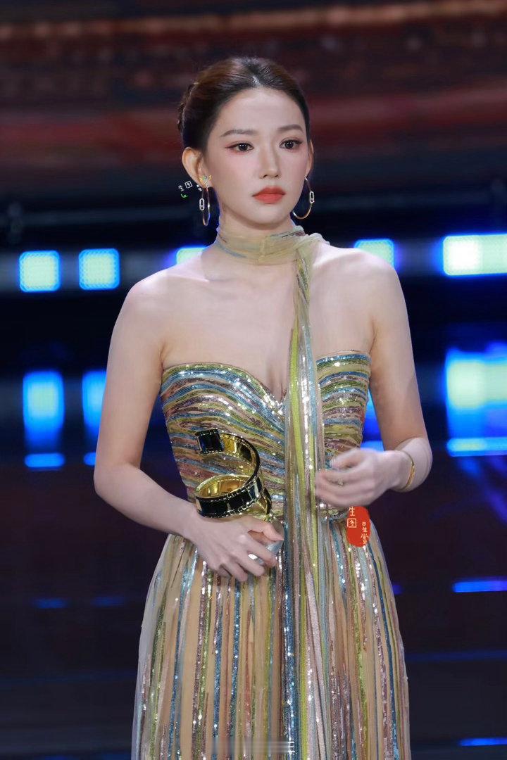 程潇 