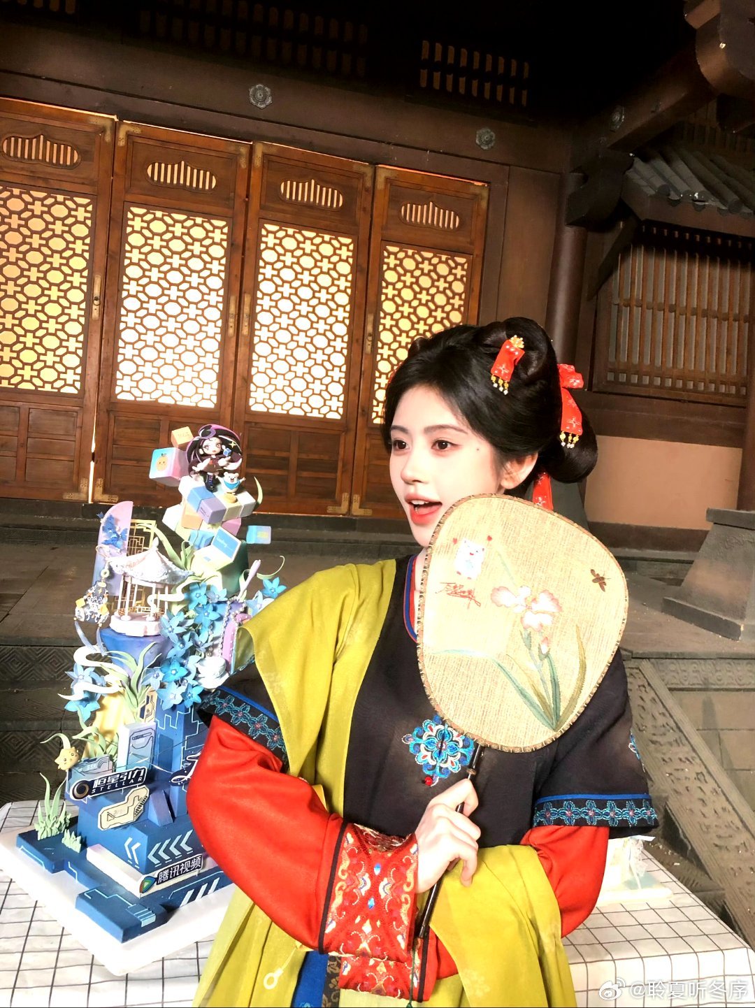jjy鞠婧祎 jjy鞠婧祎姜黎非 你问我什么血型 当然是没你不型૮₍>𖥦< ₎