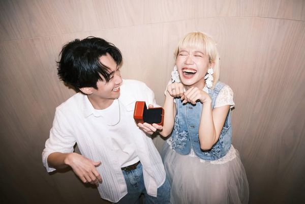 陈汉典lulu登记结婚陈汉典lulu领证 据台媒，20日，陈汉典lulu在好友 