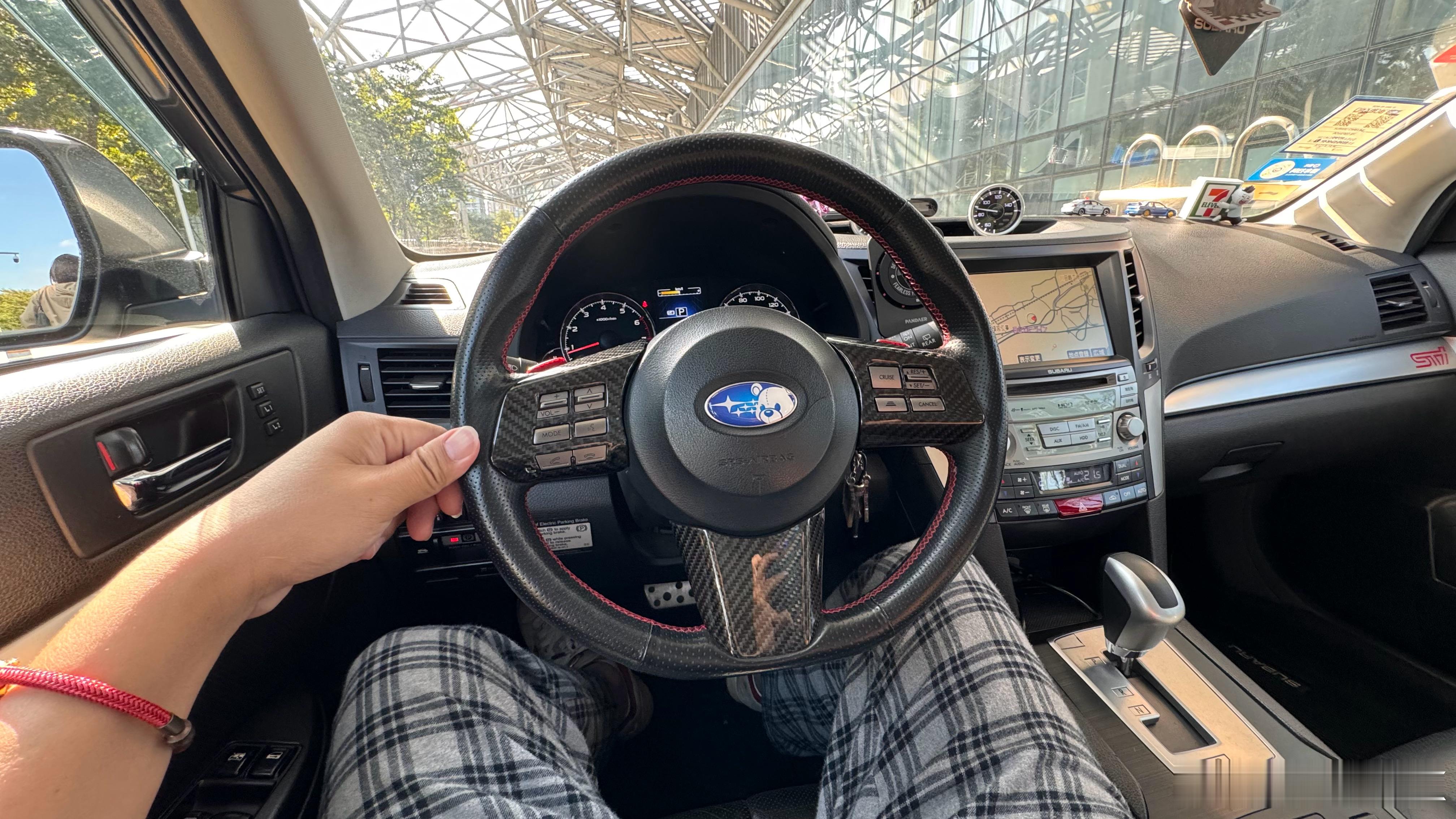 刚送 去机场找到机会开力狮去过把瘾月初刚续了一年路权，现在精神抖擞今日冷空气来了