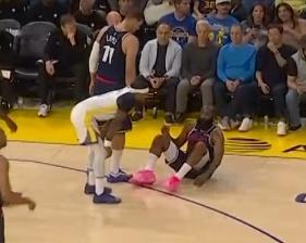 这.......... ​​​