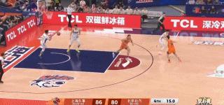 真不着急？今晚CBA半决赛北京男篮不敌上海男篮，比赛最后时刻北京男篮原本还拥有翻