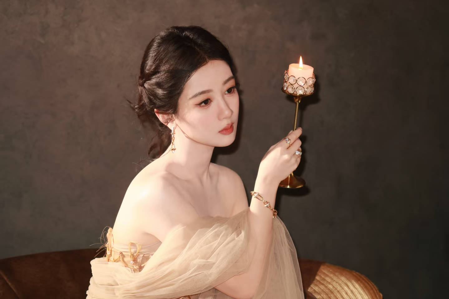 杨紫杨紫玉兰花开君再来  yz杨紫董竹君  我喜欢你，像雨滴等待江河，为你而汇聚