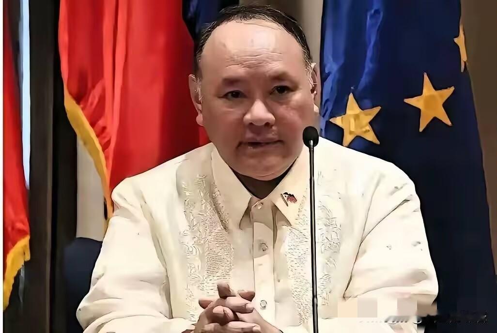 菲防长说:“在中国没有存款，没有产业，没有亲人。” 但说这话不足24小时，就有人