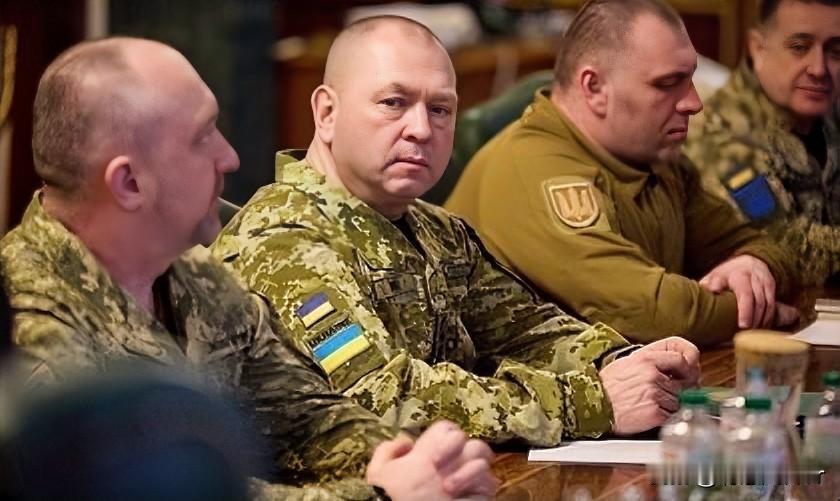 表态了！乌克兰武装部队总司令瑟尔斯基在接受乌克兰“24频道”采访时表示，乌克兰冲