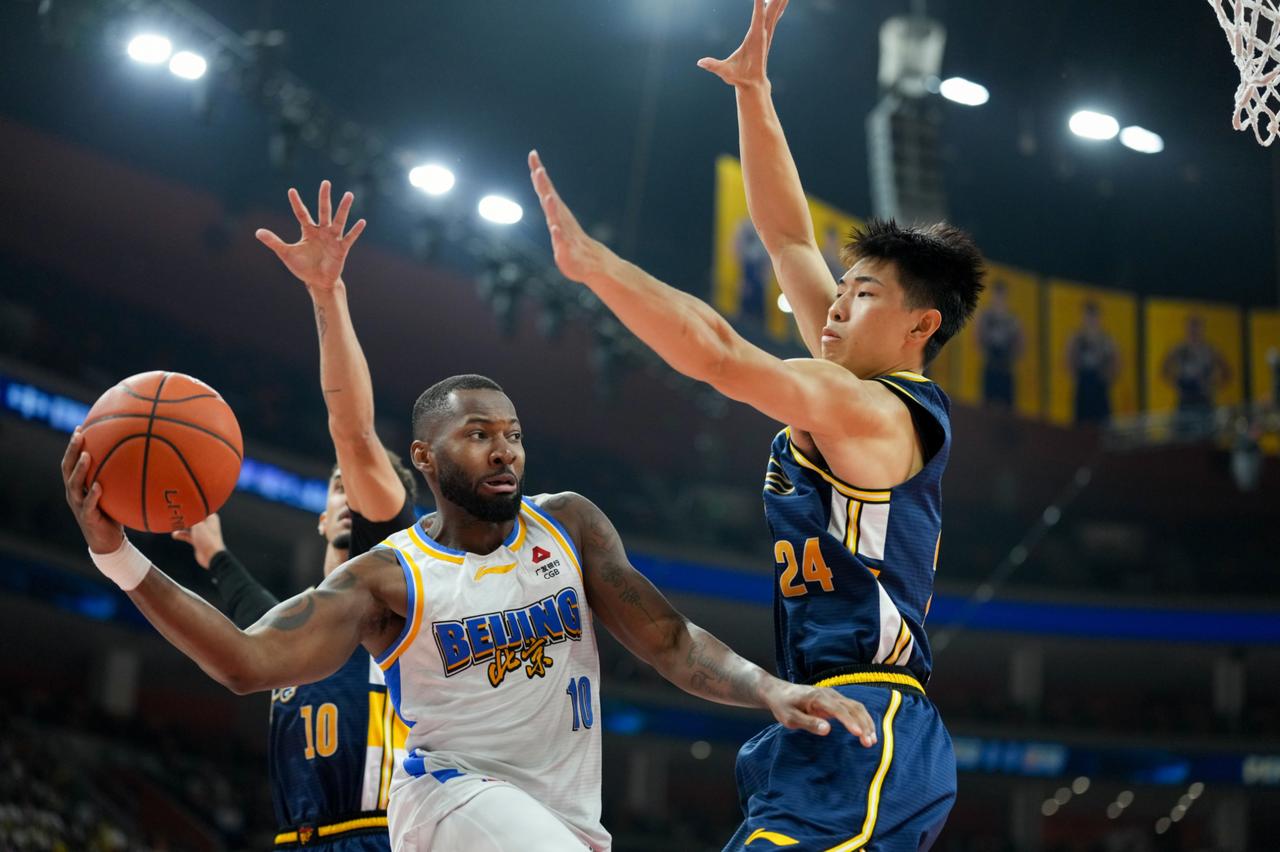 广东队的四连胜将彻底凉凉？还真有这个可能，当接下来的这场遭遇战正式打响之后，凯撒