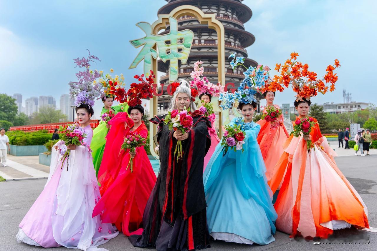 【花神NPC免费为游客送上鲜切花！】
